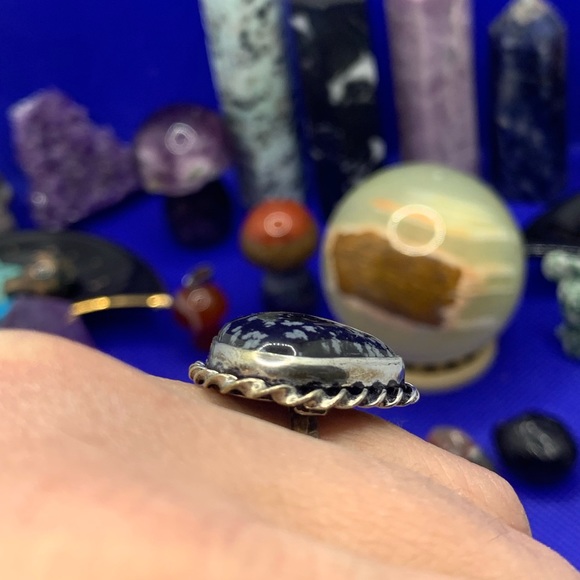 Comfort Curl ADJUSTABLE Beautiful Snowflake Obsidian Ring! .925 Sterling Overlay - Picture 13 of 16